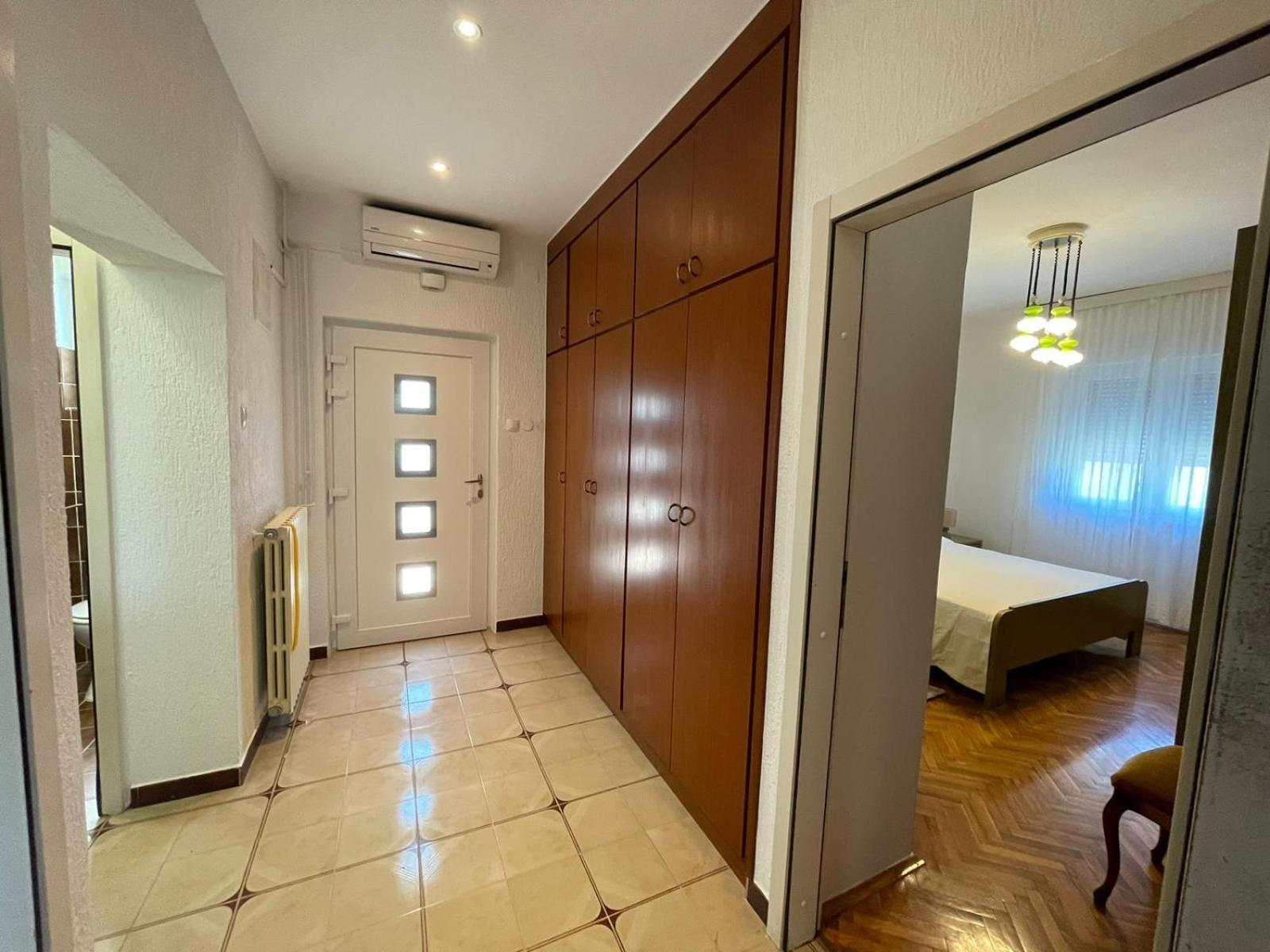Goga Apartment *