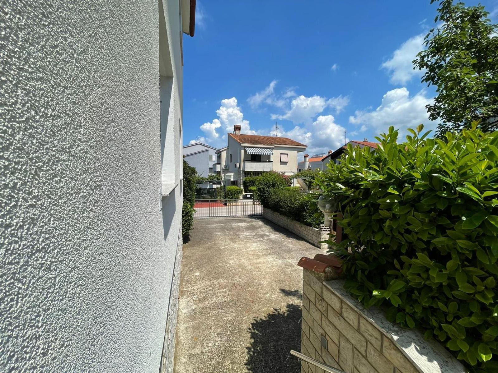 Goga Apartment